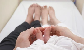 Kỳ tích của kỳ tích: Chuyện người mẹ ung thư 4 lần sảy thai, sinh con vẹn tròn