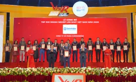 Ông Đỗ Minh Thanh – Phó Tổng Giám đốc Eurowindow, đại diện công ty nhận chứng nhận Top 500 doanh nghiệp lớn nhất Việt Nam