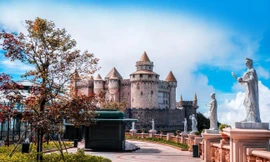 Sun World Ba Na Hills không đi theo một hình mẫu công viên chủ đề nào trên thế giới