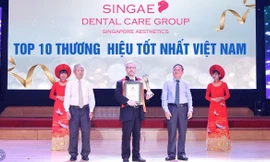 Nụ cười hạnh phúc với công nghệ trồng răng Implant ở Nha khoa Singae