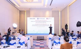 80.000 ly sữa dinh dưỡng tặng bệnh nhi ung thư