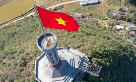 Say lòng với vẻ đẹp Hà Giang trong MV 'Vì một Việt Nam'