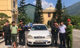 Phát hiện 30 bánh heroin trên chiếc xe tập lái