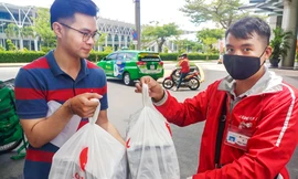 Xu hướng người dân sắm Tết online gia tăng trong mùa Covid 