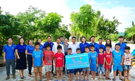 Thanh Hóa: Xây dựng nhiều công trình vui chơi cho trẻ em chào mừng Đại hội Đảng