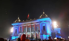 Màn trình diễn ấn tượng của âm thanh và ánh sáng từ chương trình do VNPT Pay tổ chức