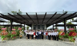 Cán bộ - nhân viên Trần Anh Group trong ngày khai trương trụ sở mới