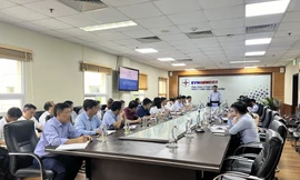 Lãnh đạo EVNGENCO3 thăm và làm việc tại Nhiệt điện Mông Dương sau bão Yagi