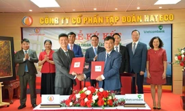Vietcombank và Hateco Group ký kết thỏa thuận hợp tác toàn diện 