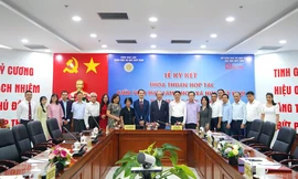 ĐH Duy Tân ký kết Thỏa thuận Hợp tác với Viện Hàn lâm Khoa học Xã hội Việt Nam