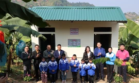 Quỹ Vì Tầm Vóc Việt tiếp tục khánh thành 20 nhà vệ sinh trường học tại Sơn La