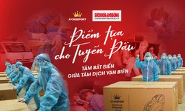 Kingsport trao 800 triệu đồng quà và tiền mặt tiếp sức y bác sĩ tuyến đầu chống COVID-19