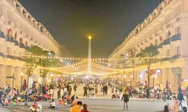 Say hương vị mùa hè Châu Âu tại phố đi bộ Danko City