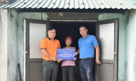 “Đời O nghèo, có cửa mới, O vui”