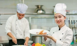 Ngành Quản trị nhà hàng và dịch vụ ăn uống hấp dẫn bạn trẻ đam mê ẩm thực hiện đại