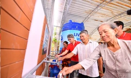 Living Well góp phần giải 'cơn khát' nước sạch giữa đỉnh mặn tại đồng bằng sông Cửu Long