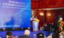 Phẫu thuật ít xâm lấn điều trị thoái hóa cột sống