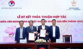 Lễ ký kết thỏa thuận hợp tác giữa liên đoàn bóng đá Việt Nam và khách sạn Rex Sài Gòn