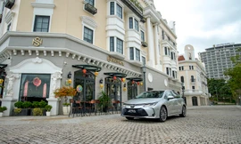 Phiên bản nâng cấp Corolla Altis chính thức ra mắt thị trường