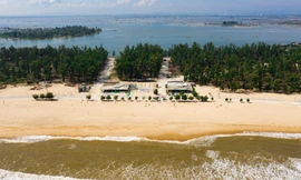6 bãi biển miền Trung đón diện mạo mới khang trang