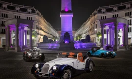 Xe thể thao cổ điển và kiến trúc tân cổ điển giao thoa tại Miss World Viet Nam 2022