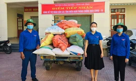 Người miền Trung giữ vững tinh thần lạc quan cùng chung tay đẩy lùi dịch bệnh