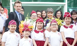 Trường Quốc tế Á Châu (Asian School) là thành viên chính thức và đang thực hiện chương trình kiểm định chất lượng giáo dục của Hội đồng các trường quốc tế (CIS)
