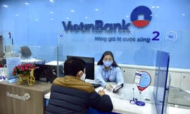VietinBank tích cực đồng hành với khách hàng vượt dịch COVID-19