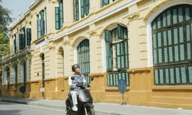 Cùng VinFast Evo200 vi vu phố thu Hà Nội