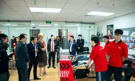 Hiệu trưởng Đại học Công nghệ Swinburne Australia thăm và làm việc tại Swinburne Việt Nam