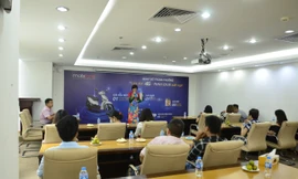 Mobifone tổ chức buổi quay số trúng thưởng chương trình 'Lên đời 4G, rinh quà bất ngờ'