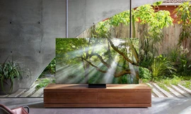 Samsung ra mắt TV QLed 8K vô cực đầu tiên tại Việt Nam