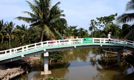 Cầu Út Ốm tại ấp Phước Thới B, xã Bình Phước, huyện Mang Thít, tỉnh Vĩnh Long