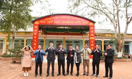 LG xây và sửa nhà cho đồng bào Mường tại Hòa Bình