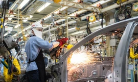 Lắp ráp Veloz Cross - Bước đi mới tăng cường nội địa hóa của Toyota Việt Nam