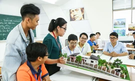 Sinh viên Kiến trúc HUTECH được trang bị nhiều nội dung kiến thức liên quan đến xu hướng kiến trúc xanh hiện đại