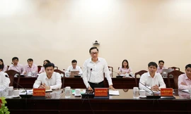 Giải cơn khát vốn miền đất thiếu mưa, thừa nắng gió