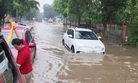 Cộng đồng trầm trồ trước khả năng lội nước 'cực đỉnh' của xe điện VinFast