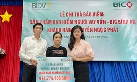 BIC chi trả gần 1 tỷ tiền bảo hiểm cho khách hàng vay vốn 