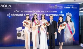 Lễ công bố và ký kết Đại sứ thương hiệu AQUA Việt Nam có sự tham dự của Top 3 Hoa hậu Việt Nam 2020 và bà Phạm Kim Dung - Phó trưởng Ban tổ chức cuộc thi