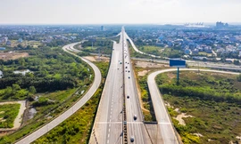 Hơn một năm qua, Đồng Nai liên tục đấu giá thành công các khu “đất vàng”, thu về ngân sách hàng ngàn tỷ đồng