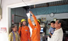 Cảnh báo chiêu giả mạo nhân viên điện lực để lừa đảo 