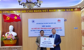 Huawei Việt Nam hỗ trợ công nghệ cho giáo dục vùng cao
