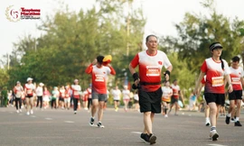 Ba thế hệ trong một gia đình cùng tham gia giải vô địch quốc gia Marathon và cự li dài báo Tiền Phong lần thứ 65