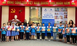 Shinhan Finance tặng “Tủ sách của những ước mơ” cho Thư viện TP. Hải Phòng và Thư viện Quảng Ninh