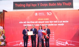 Kỷ niệm 10 năm thành lập Trường Đại học Y Dược Buôn Ma Thuột