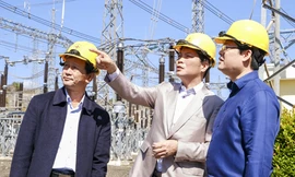 Xã hội hóa đầu tư vào hạ tầng truyền tải sẽ đưa năng lượng tái tạo đi xa