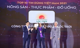 Giống lúa OM5451 được vinh danh 'Top 10 Tin Dùng Việt Nam'