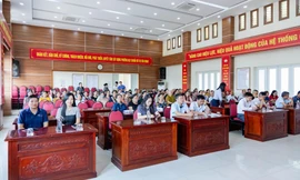 Ciputra Hanoi hỗ trợ các hộ gia đình phường Phú Thượng gặp khó khăn thiệt hại nặng sau bão Yagi