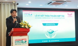 Ông Takeshi Ando – Tổng Giám Đốc Yanmar Việt Nam phát biểu trong hội nghị 